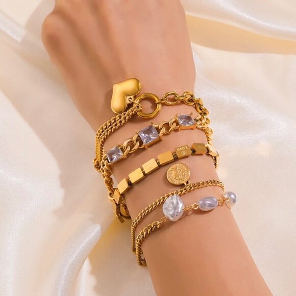 NWT 14K Gold Plated Two Strands Coin Charm Pearl Bracelet 7” - Picture 3 of 13